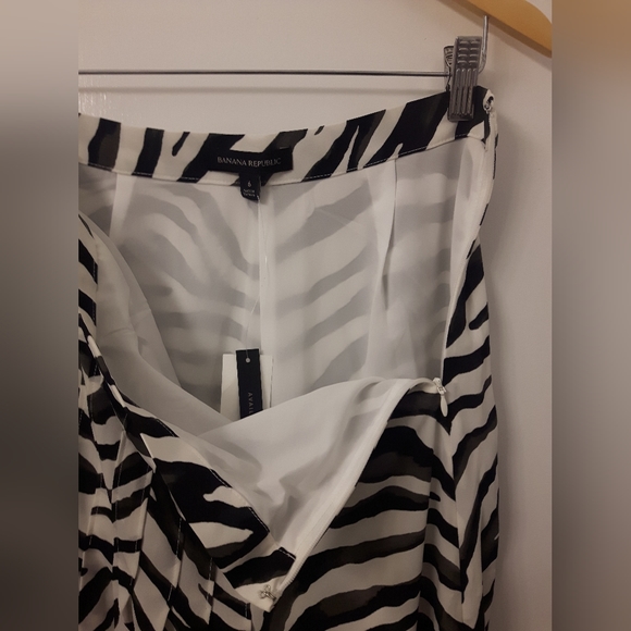 Banana Republic Zebra Print Pleated Midi Skirt Size 6 - Picture 8 of 8